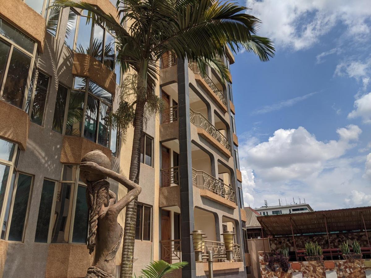 Prestige Hotel Suites Kampala Exterior foto